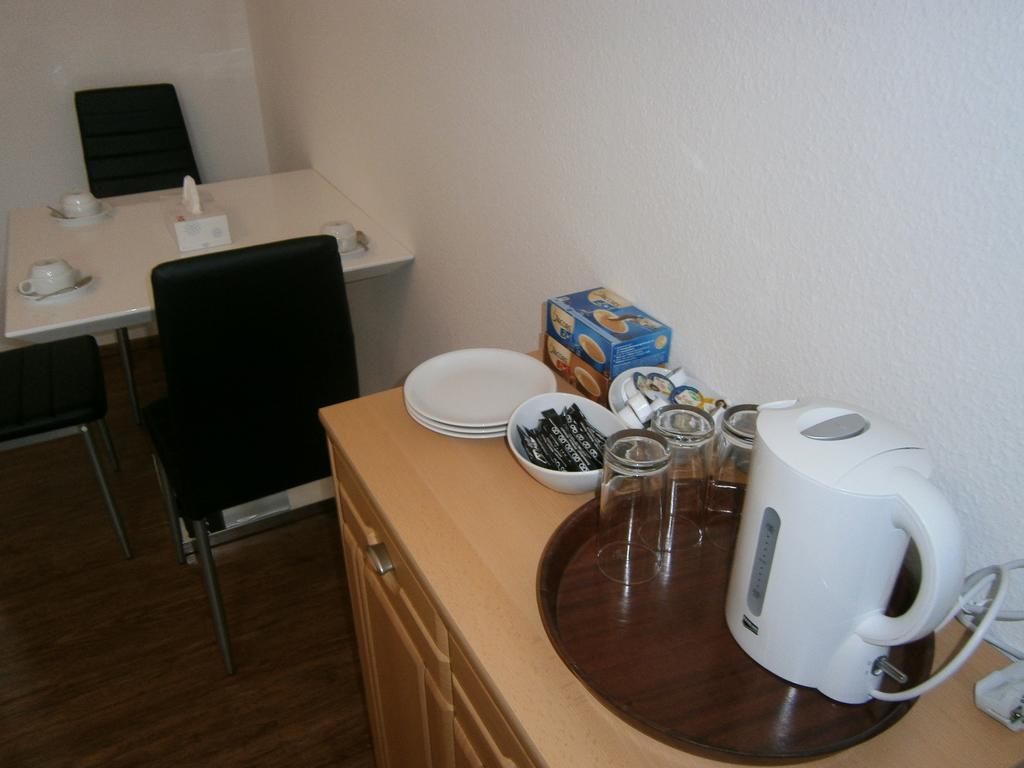 Aparthotel Thai Tawan Rheinhausen Zimmer foto