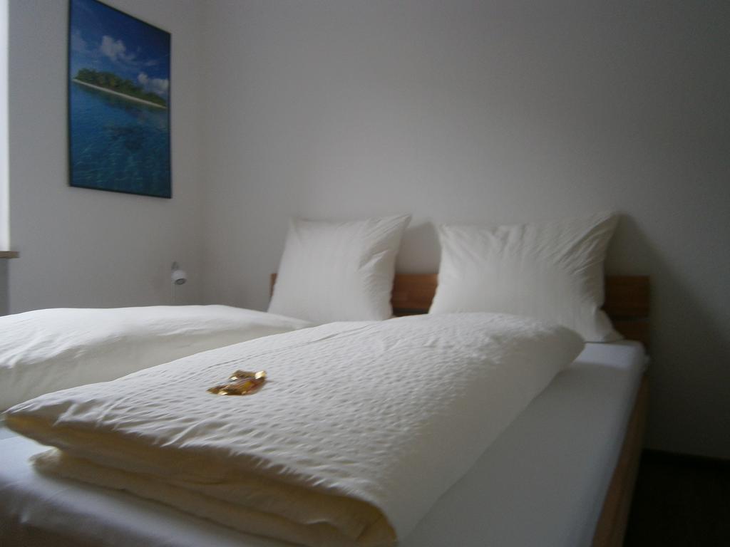 Aparthotel Thai Tawan Rheinhausen Zimmer foto