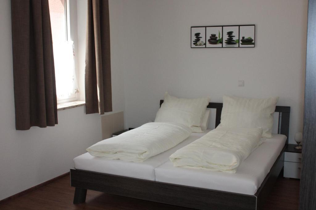 Aparthotel Thai Tawan Rheinhausen Zimmer foto