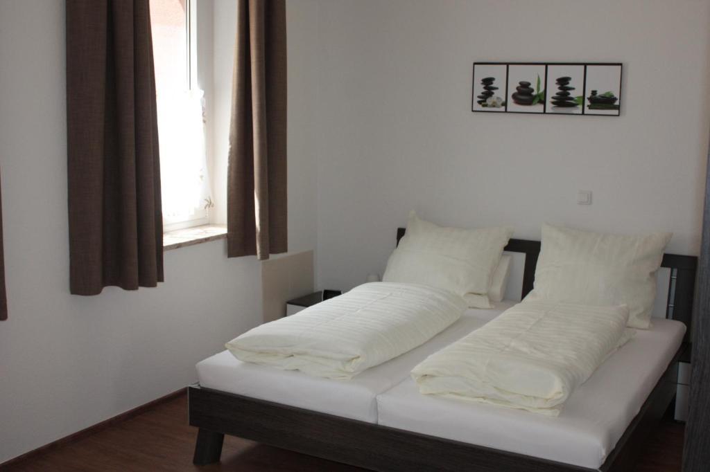 Aparthotel Thai Tawan Rheinhausen Zimmer foto